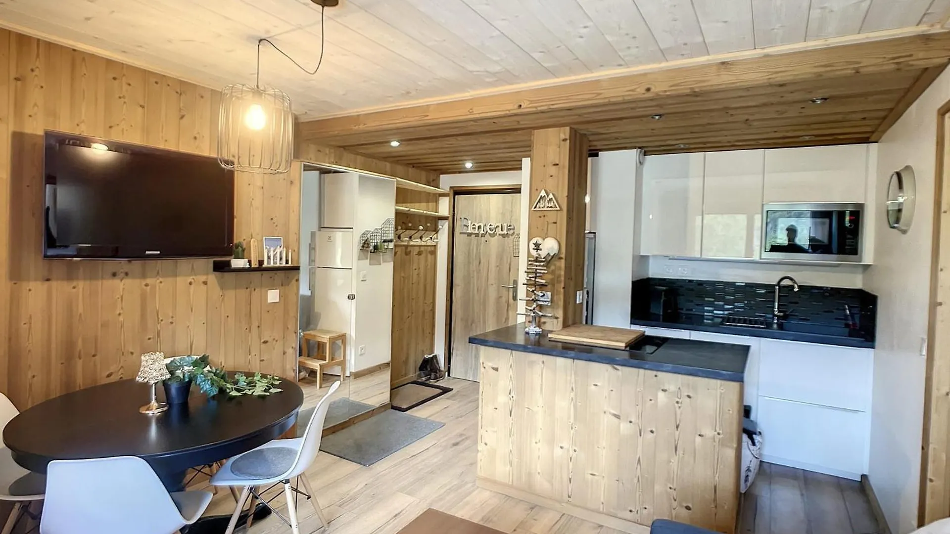 Appartement Renove Skis Aux Pieds, Proche Commerces, Courchevel 1650 - Fr-1-563-157 شقة
